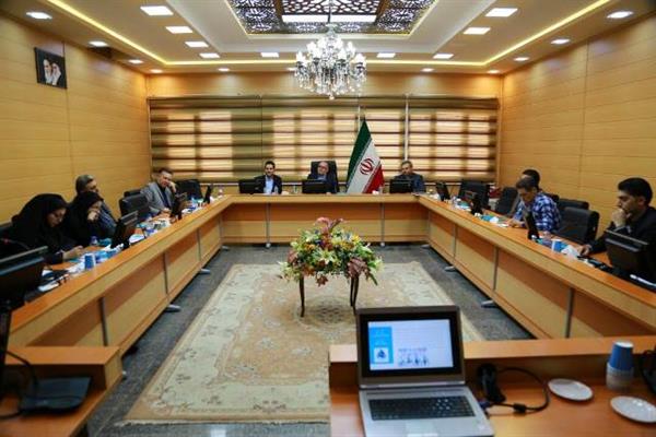 جامعه باید پذیرای اصلاح نظام اداری و توسعه دولت الکترونیک باشد