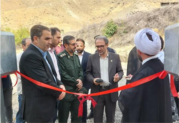آیین بهره برداری از پروژه های ارتباطی شهرستان طارم به مناسبت هفته دولت