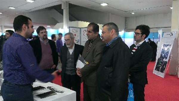 بازدید مدیرکل ICT استان زنجان در معیت معاونت امور دولت، مجلس و استانها از نمایشگاه الکامپ