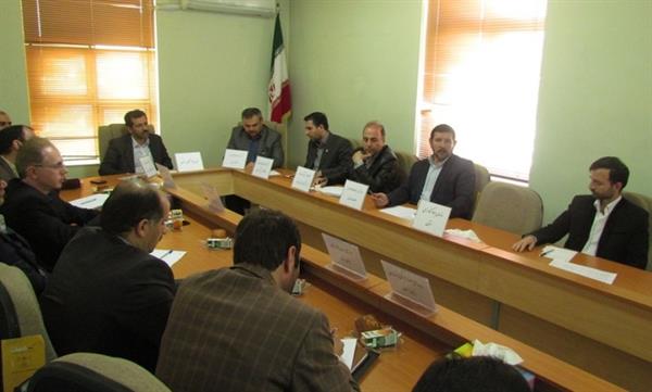 شرکت مدیرکل ارتباطات و فناوری اطلاعات استان در نشست هم اندیشی با شرکتهای دانش بنیان استان