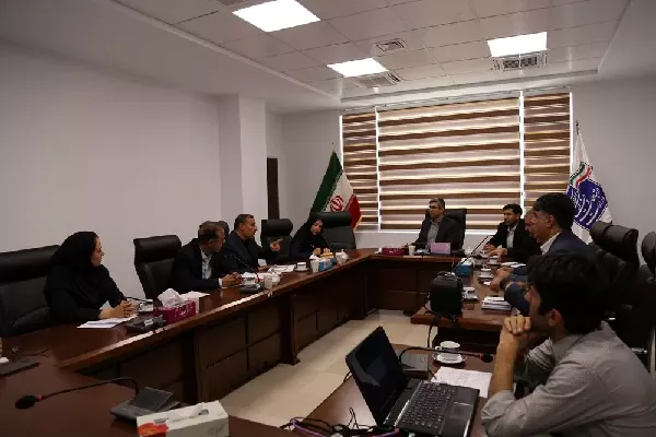 بررسی راهکارهای بهبود ارائه خدمات دستگاه‌های اجرایی از طریق دفاتر پیشخوان